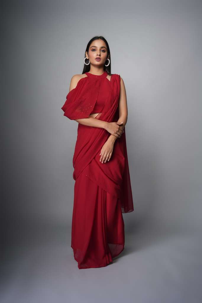 Pre-draped Charu Red Saree Sarees Aynaa 